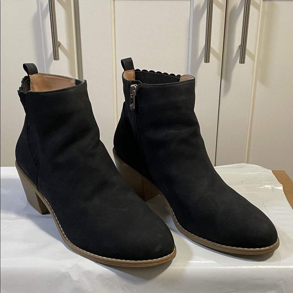 Draper James Women's Elle Chelsea Black Boots Size 11